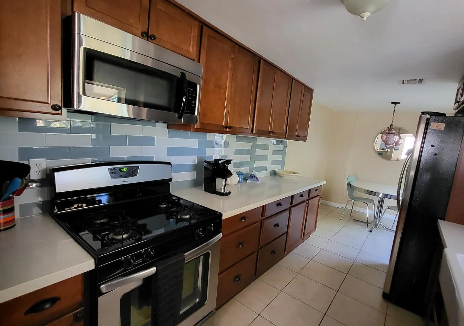 2 bed, 900 sqft, $1,499 — Photo 4