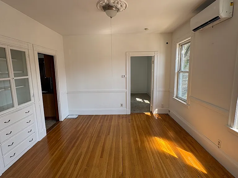 32 Etna St #2 — Photo 3