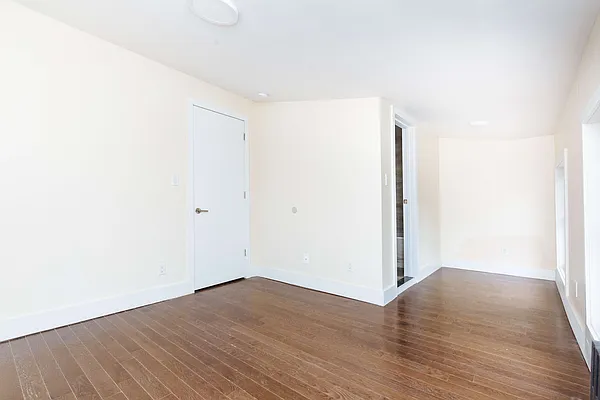 Rented by Nooklyn NYC LLC | media 15