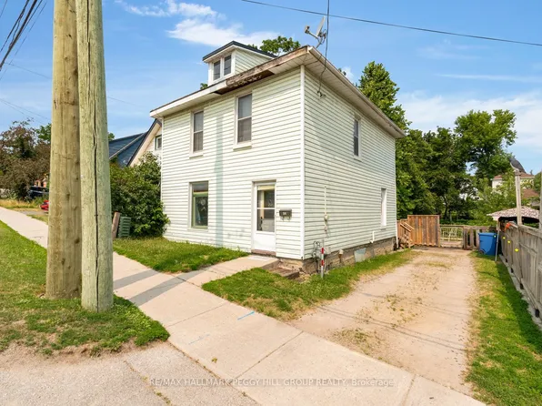 194 Mississaga St W, Orillia, ON L3V 3B5