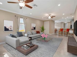 13382 Kent St, Naples, FL 34109