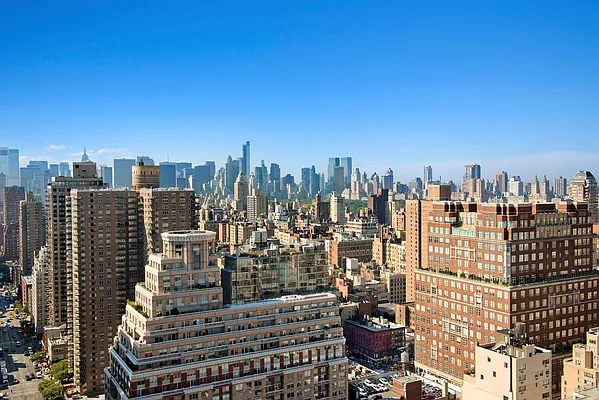 Rented by Douglas Elliman | media 24