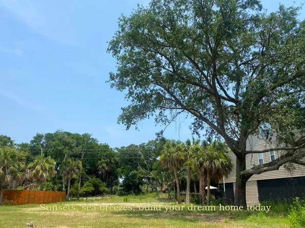 3102 Fort St, Edisto Island, SC 29438