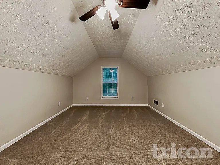 35 Crooked Creek Dr — Photo 12
