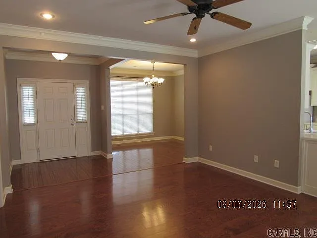 1130 Trillium Dr — Photo 4
