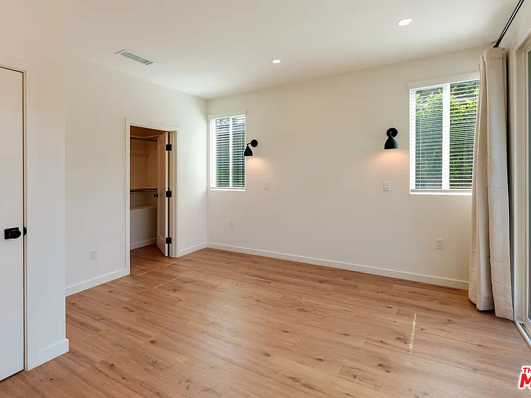 1405 N Coronado St — Photo 12