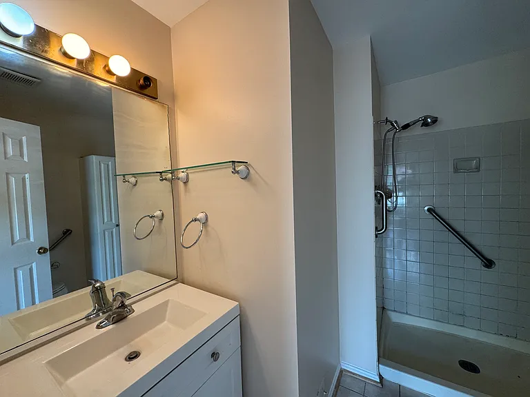 12302 Sleepy Lake Ct — Photo 9