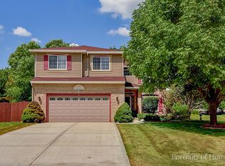 6 Picnic Ct, Bolingbrook, IL 60490