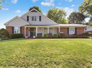 2560 Derhake Rd, Florissant, MO 63033