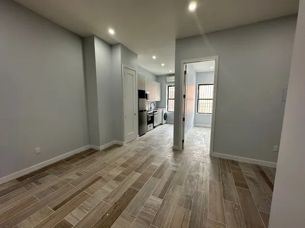 1413 Kings Highway image 10 of 10