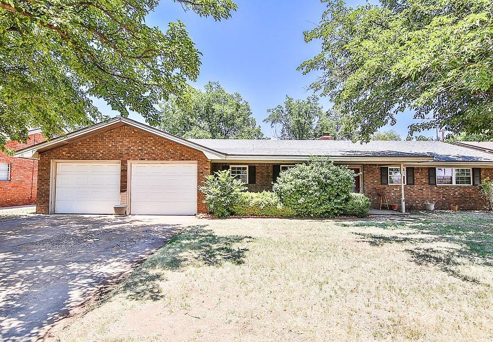 1st image of 223 Sandalwood Ln