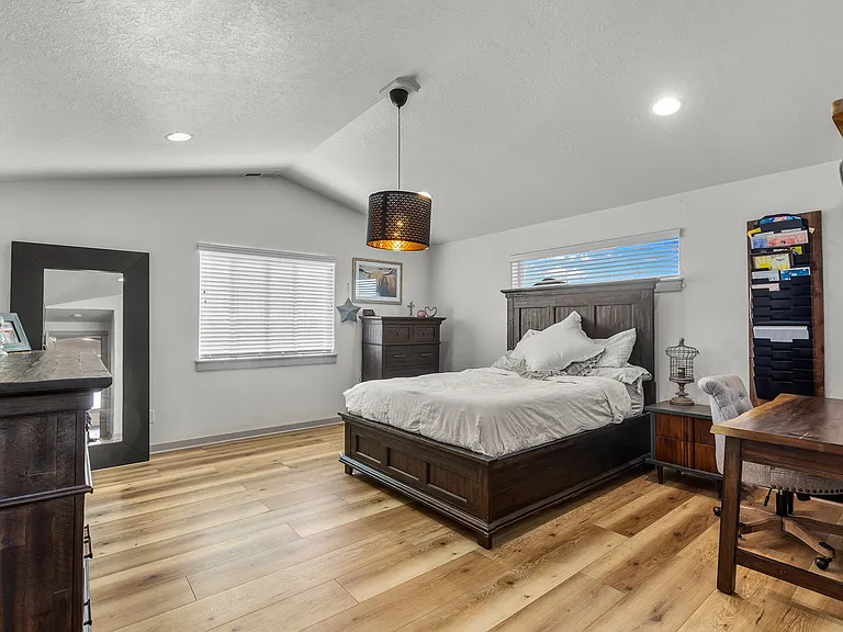 4476 SW Salmon Pl — Photo 14