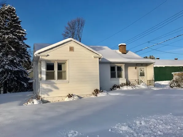 244 E Ridge St, Ironwood, MI 49938
