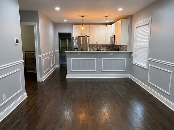2nd image of 8405 S Vernon Ave