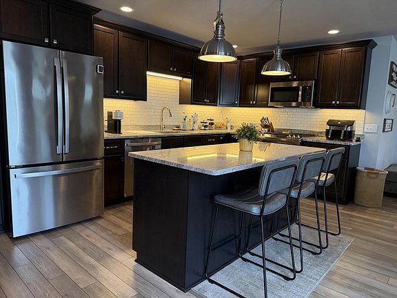 3rd image of 2162 Rosenberg Ln LANE