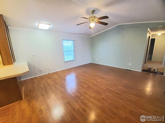4th image of 1527 Sylmar Pl #31