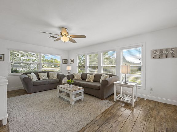 5th image of 879 Alhambra Ave