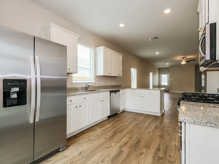 15648 Plum Brook Dr — Photo 8