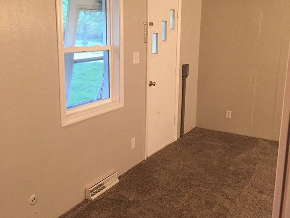 5th image of 12516 W Farmington Rd Unit B