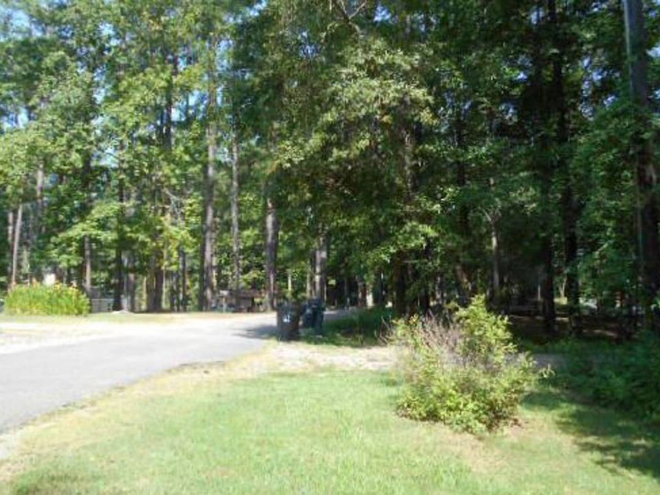 2nd image of 113 Russ Wood Rd NE