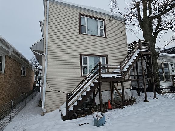 3rd image of 4126 N Oketo Ave
