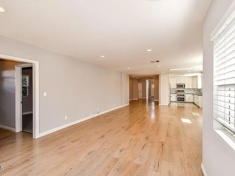 321 N Lima St — Photo 11