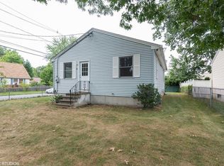 82 Fargo St, Springfield, MA 01119