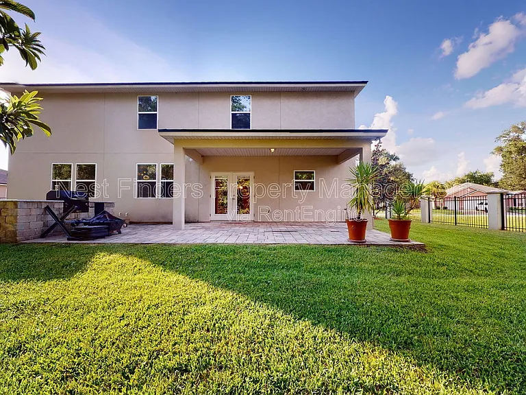 2588 Cody Dr — Photo 3