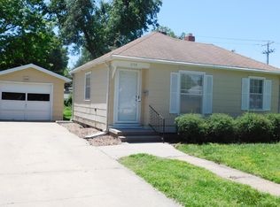 208 E Jewell Ave, Salina, KS 67401