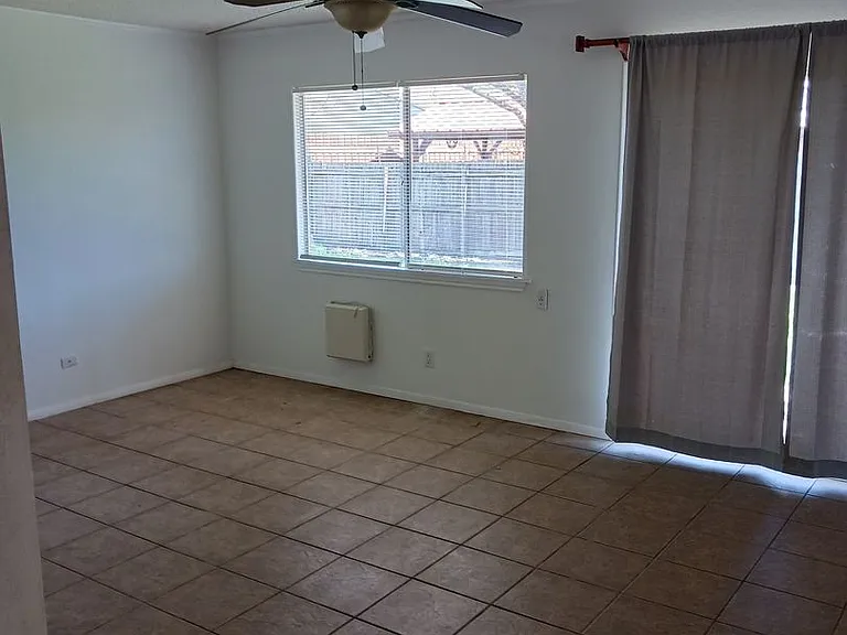 282 Mockingbird Ln — Photo 4