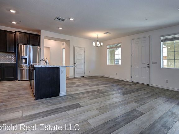 5th image of 20 Barbara Ln #56-C1