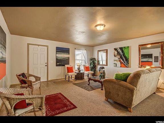 3rd image of 3184 S Hunter Farm Way