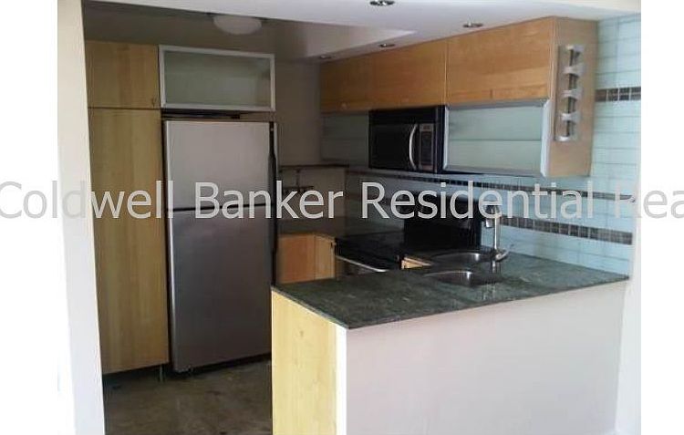 1st image of 1614 West Ave APT 201