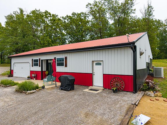5th image of 3924 County Road 2600