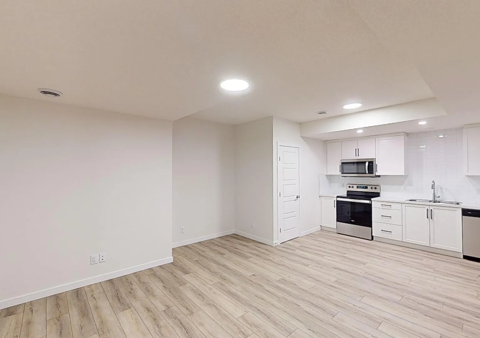 24 Setonstone Landing Southeast - Lower — Photo 4