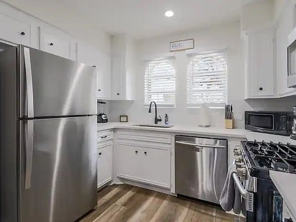 2nd image of 10514 Walnut Bend Dr