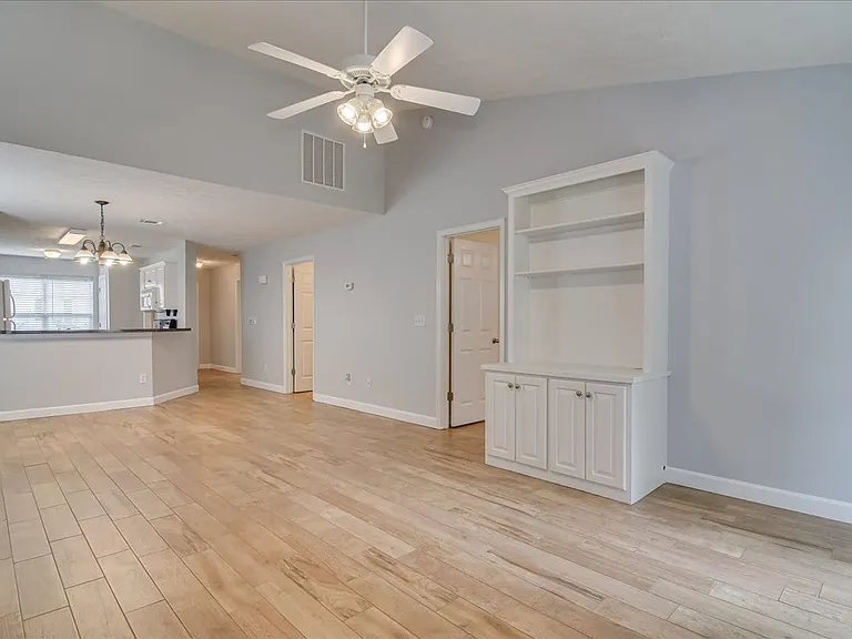 969 Cammaron Way — Photo 10