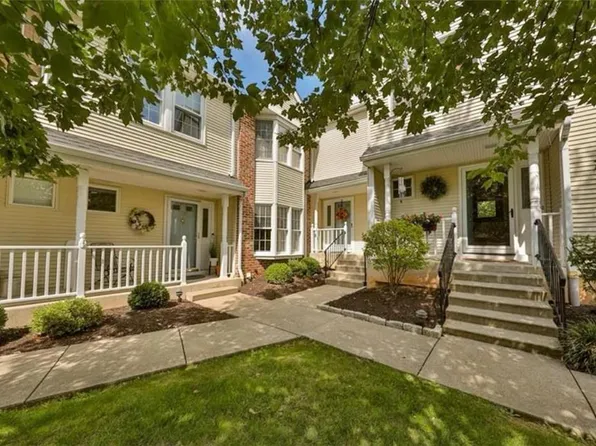 3439 Park Pl, Bethlehem, PA 18017