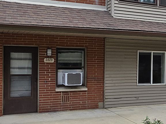 Patio & Entry