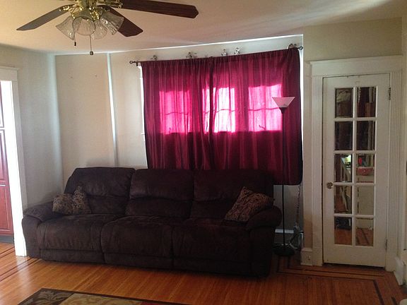 4th image of 901 Anderson Ave