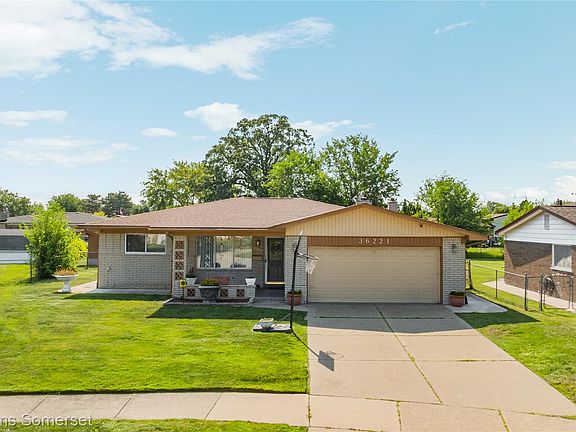 2nd image of 36221 Pickwick Ct