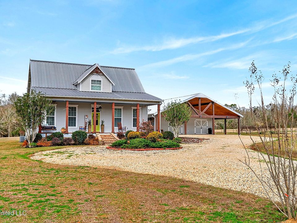 1st image of 20 Hawkins Dr