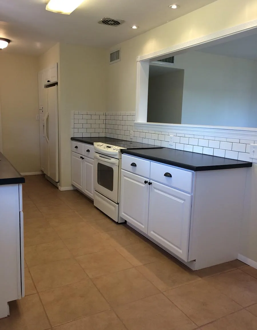 3 bed, 1.5 bath, 1150 sqft, $1,500 — Photo 1
