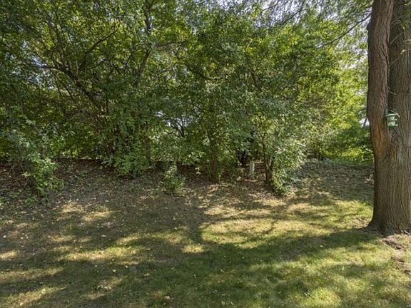 5th image of 5321 Hyland Pl