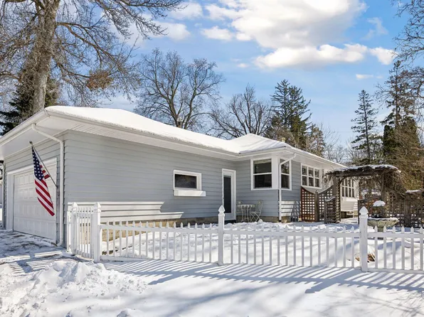 2172 Noble Ln, Mound, MN 55364