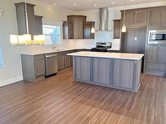 2nd image of 104 Vanderbilt Dr #1538