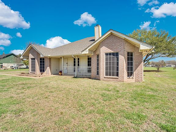 2nd image of 205 Alesha Rd