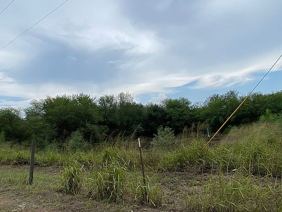 3rd image of 500 County Road 410