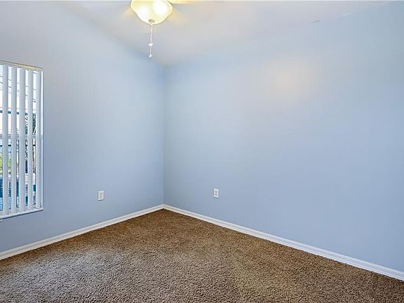 3rd image of 408 Heather Hill Blvd