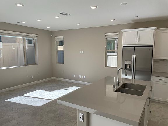 4th image of 1674 Carol Lee Ln
